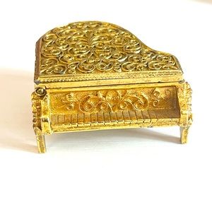 Vintage 60’s Avon Grand Piano Solid Perfume Box
